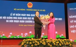 Tổng Cục Giáo dục nghề nhiệp tổ chức Lễ kỷ niệm Ngày Nhà giáo Việt Nam và Bế giảng Hội giảng Nhà giáo Giáo dục nghề nghiệp Toàn quốc năm 2021
