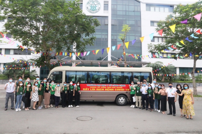 Trường Đại học Y tế công cộng lên đường chi viện tâm dịch Bắc Giang